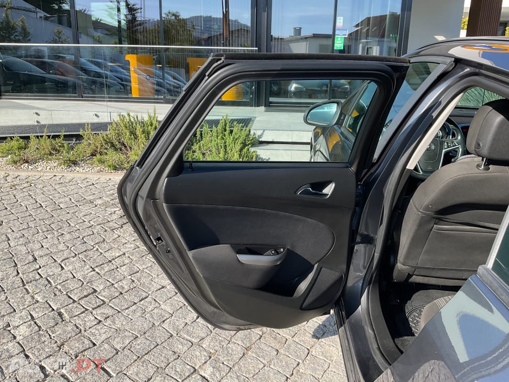 Opel Astra Sports Tourer 1.3 CDTi Cosmo S/S