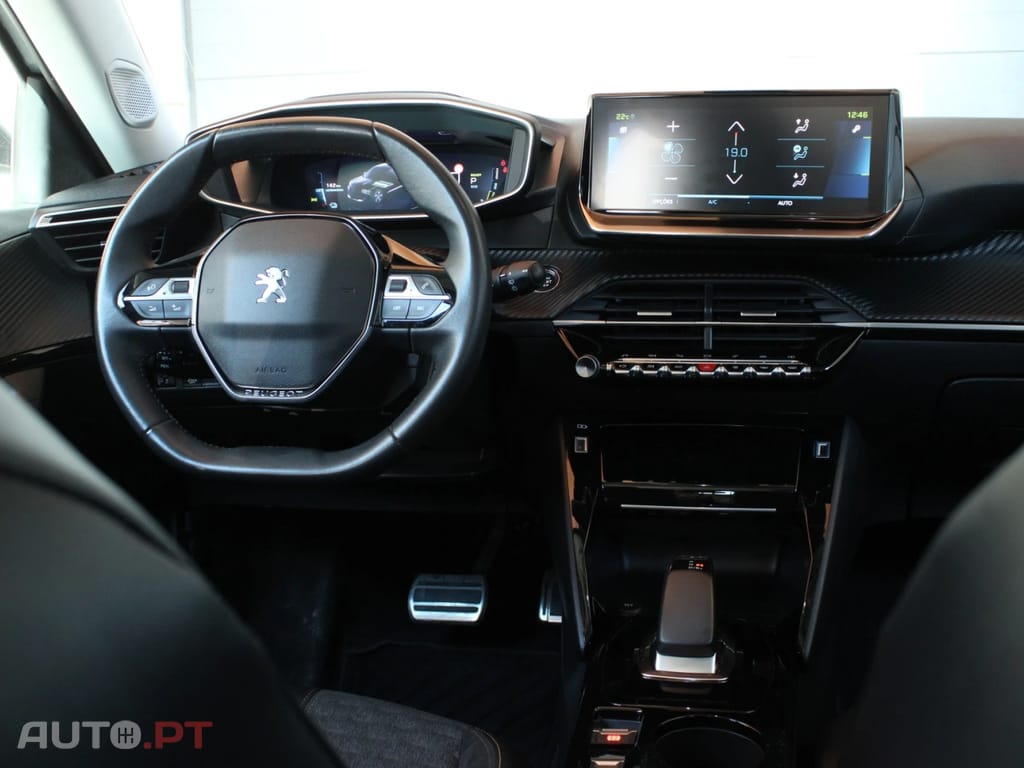 Peugeot E-2008 Allure Pack