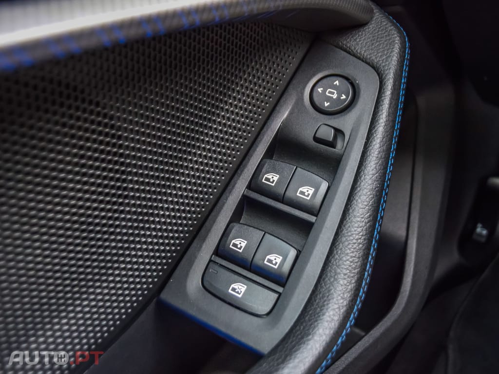 BMW 216 d Pack Desportivo M