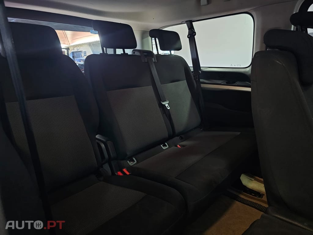 Opel Vivaro 1.5 CDTi L2H1 Essentia Inc