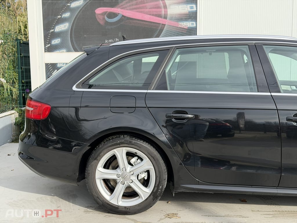 Audi A4 Avant 2.0 TDI Business Line S-line