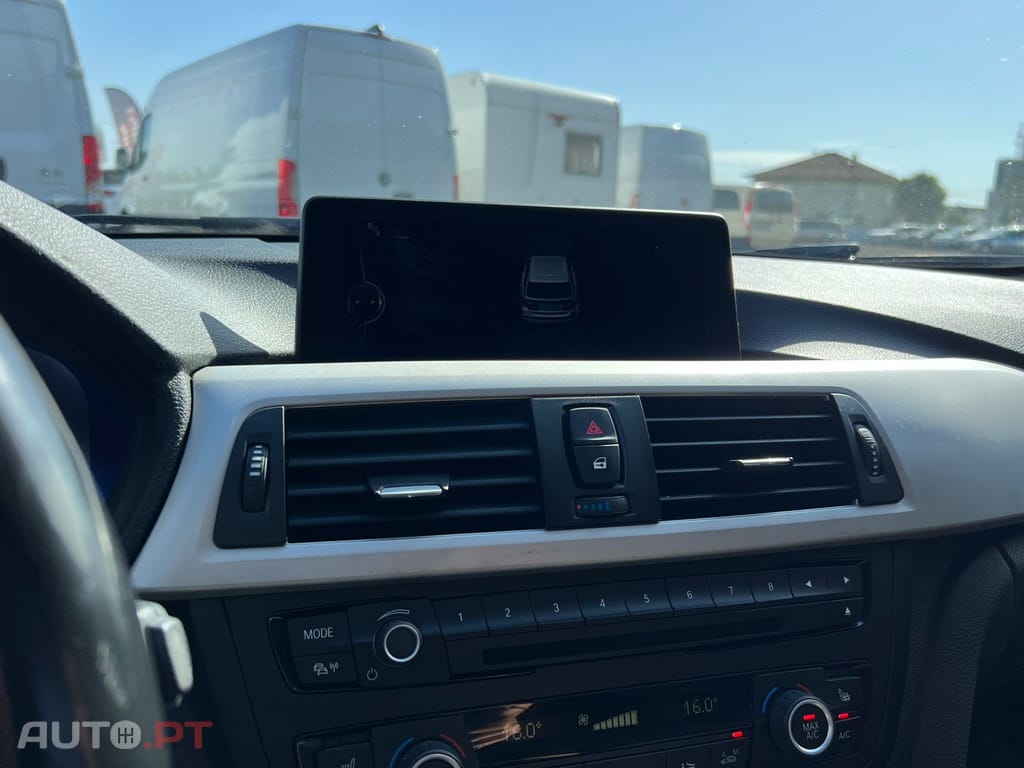 BMW 320 d Touring Auto