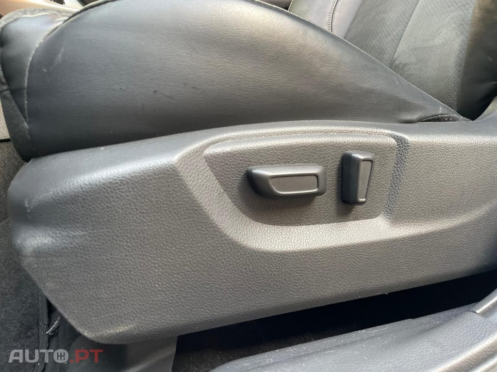 Mitsubishi Eclipse Cross 2.4 Plus Select 4WD hYBRID 