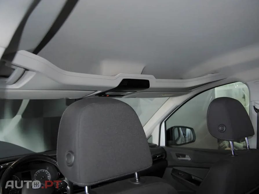 Ford Tourneo 2.0 TDCi Titanium 5 lugares