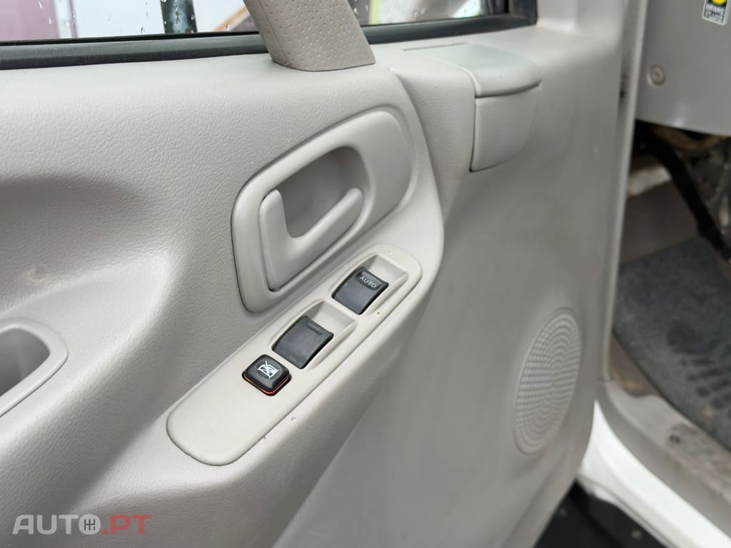 Toyota Dyna 4.6  PESADA 7.5 BASCULA