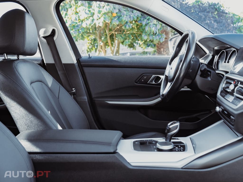 BMW 318 d Line Sport Auto