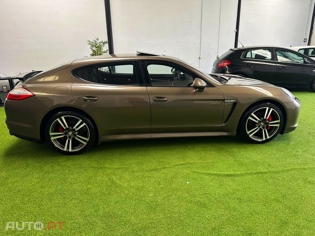 Porsche Panamera PDK
