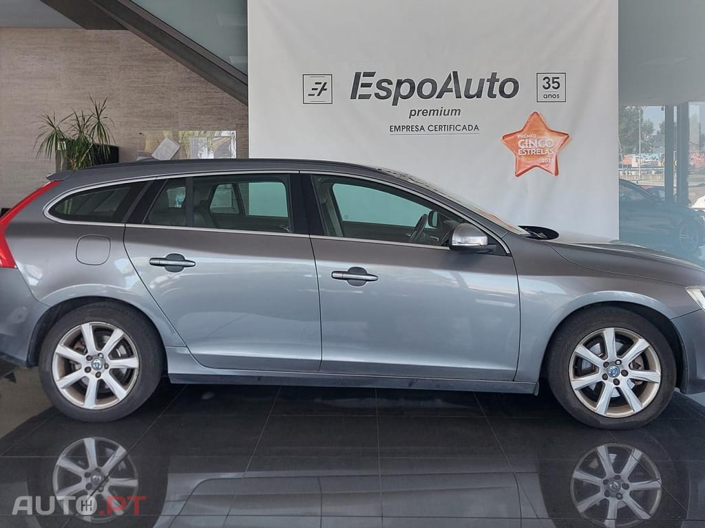 Volvo V60 2.0 D2 Momentum