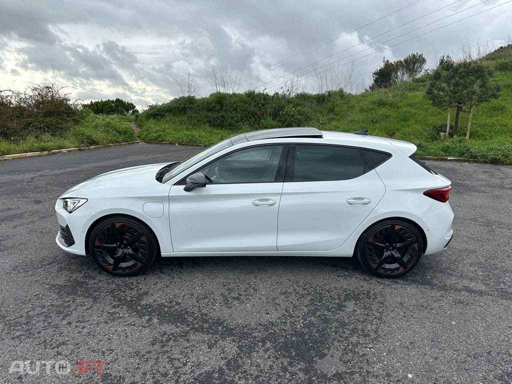 Cupra Leon 1.4 e-Hybrid VZ DSG