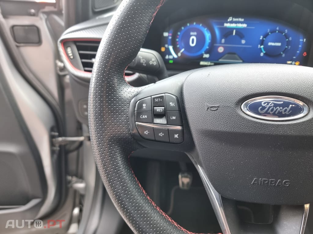 Ford Puma 1.0 EcoBoost MHEV ST-Line