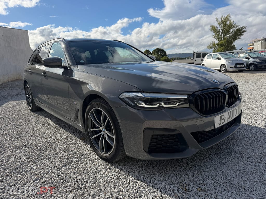 BMW 530 e Pack Desportivo M