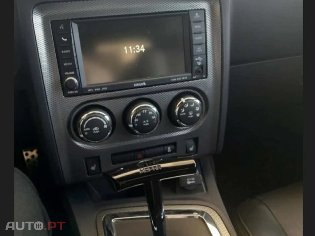 Dodge Challenger H/T5.7V8 HEMI