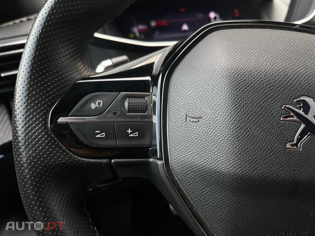 Peugeot 2008 GTLINE 1.5 BlueHdi EAT8