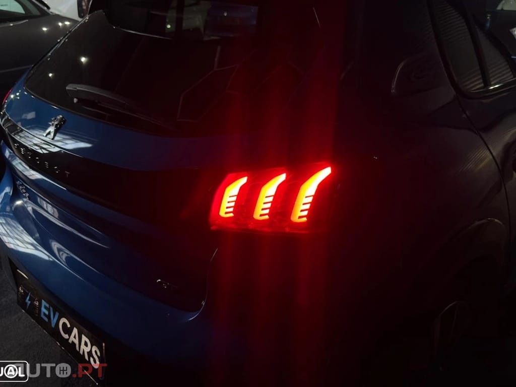 Peugeot E-208 50 kWh GT