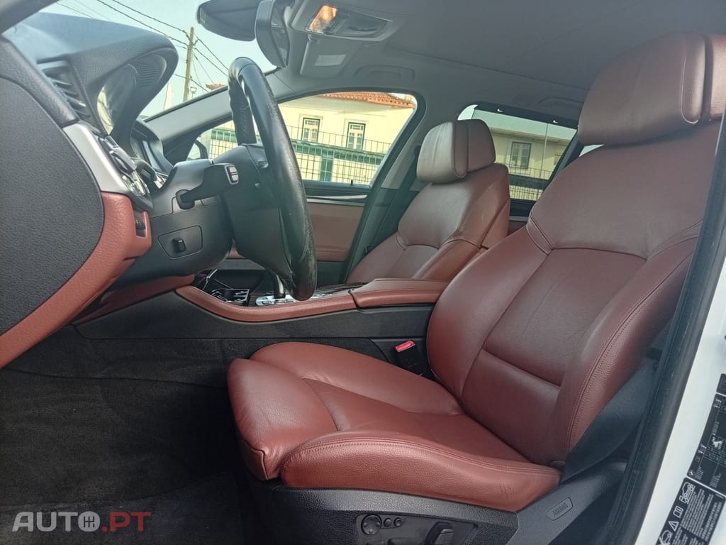 BMW 525 d xDrive Auto