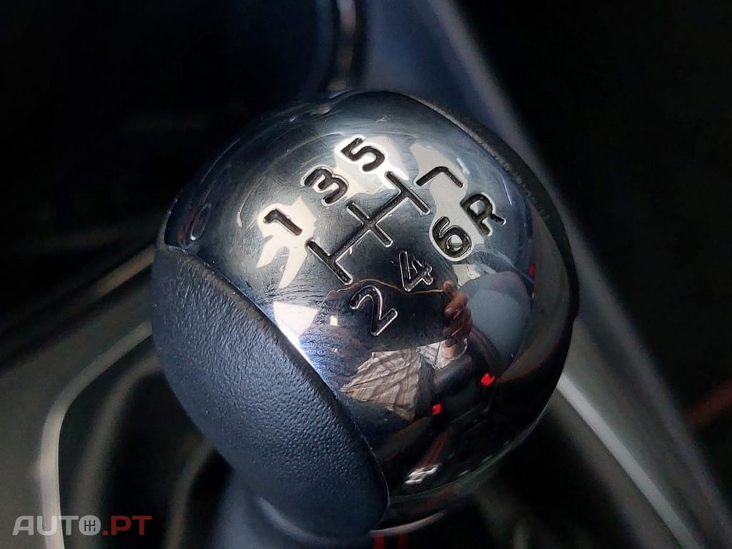 Ford Puma 1.0 EcoBoost MHEV ST-Line