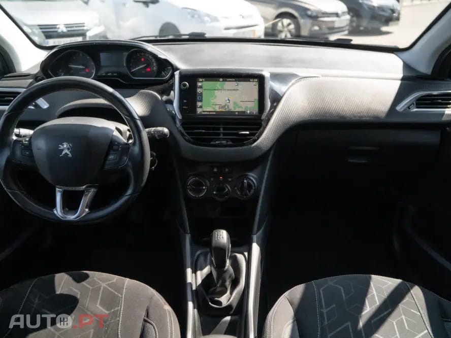 Peugeot 2008 1.6 BlueHDi Access
