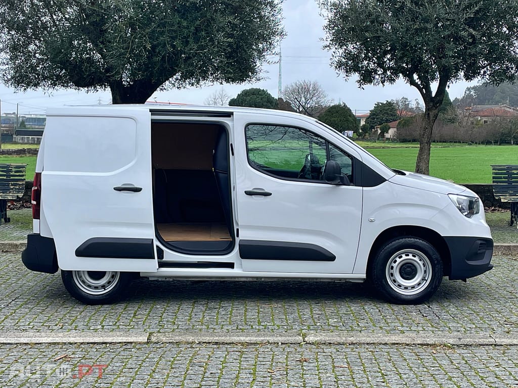 Opel Combo 1.5 CDTI IVA Dedutível