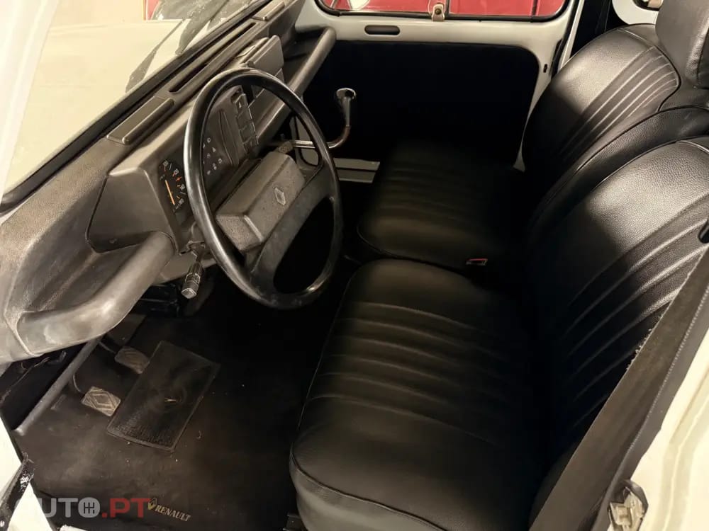 Renault 4 4 F