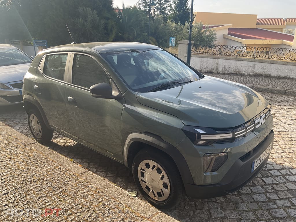 Dacia Spring Essential