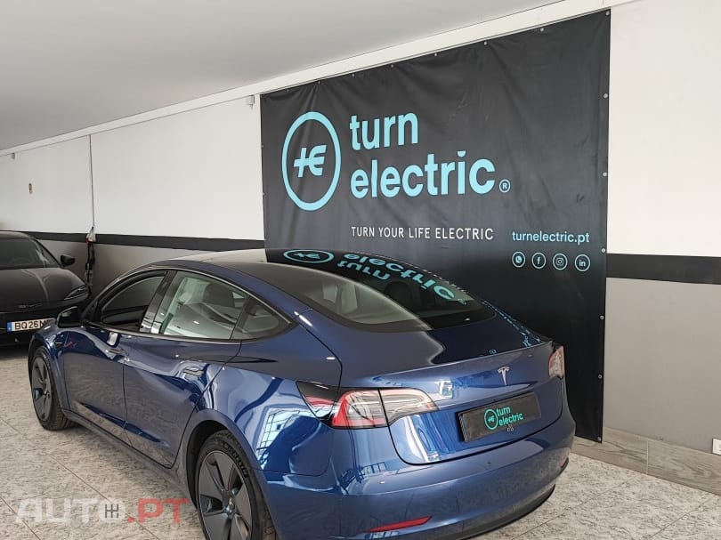 Tesla Model 3 Standard Range Plus RWD