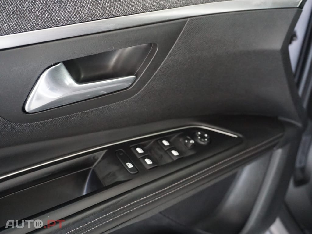 Peugeot 5008 1.2 PureTech Allure