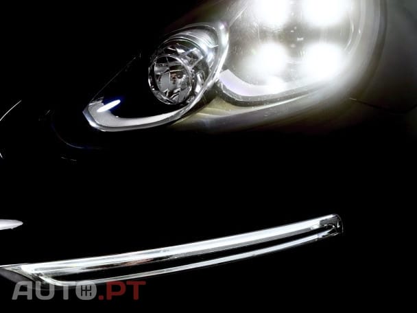 Porsche Cayenne Platinum Edition