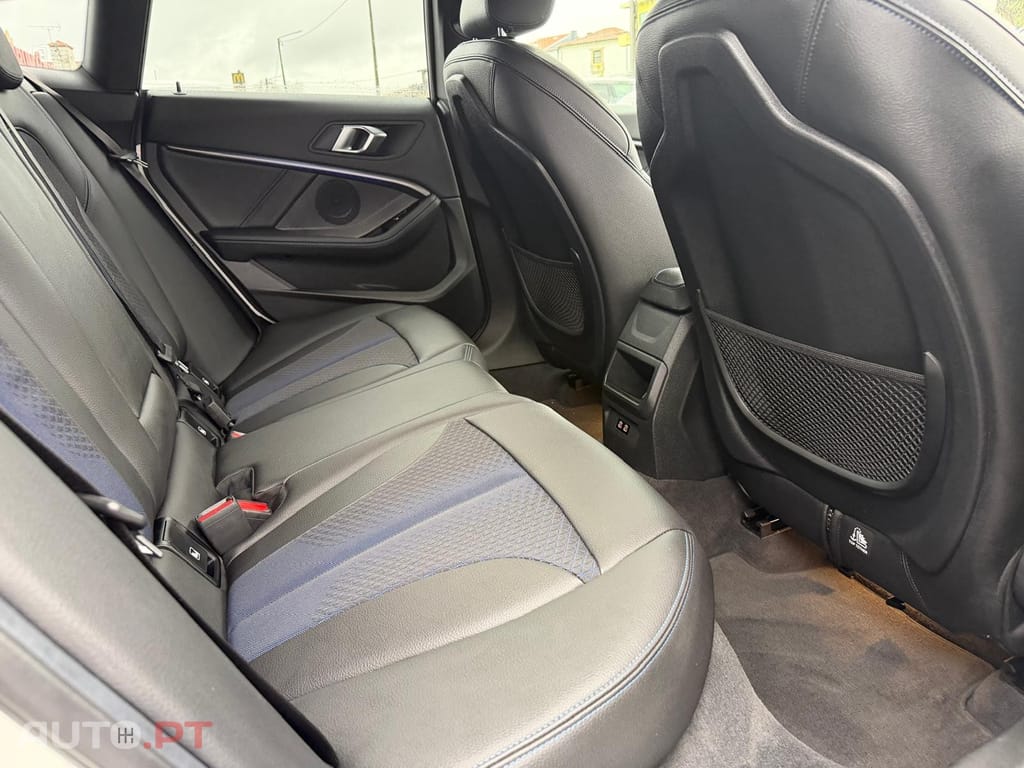 BMW 216 d Pack Desportivo M