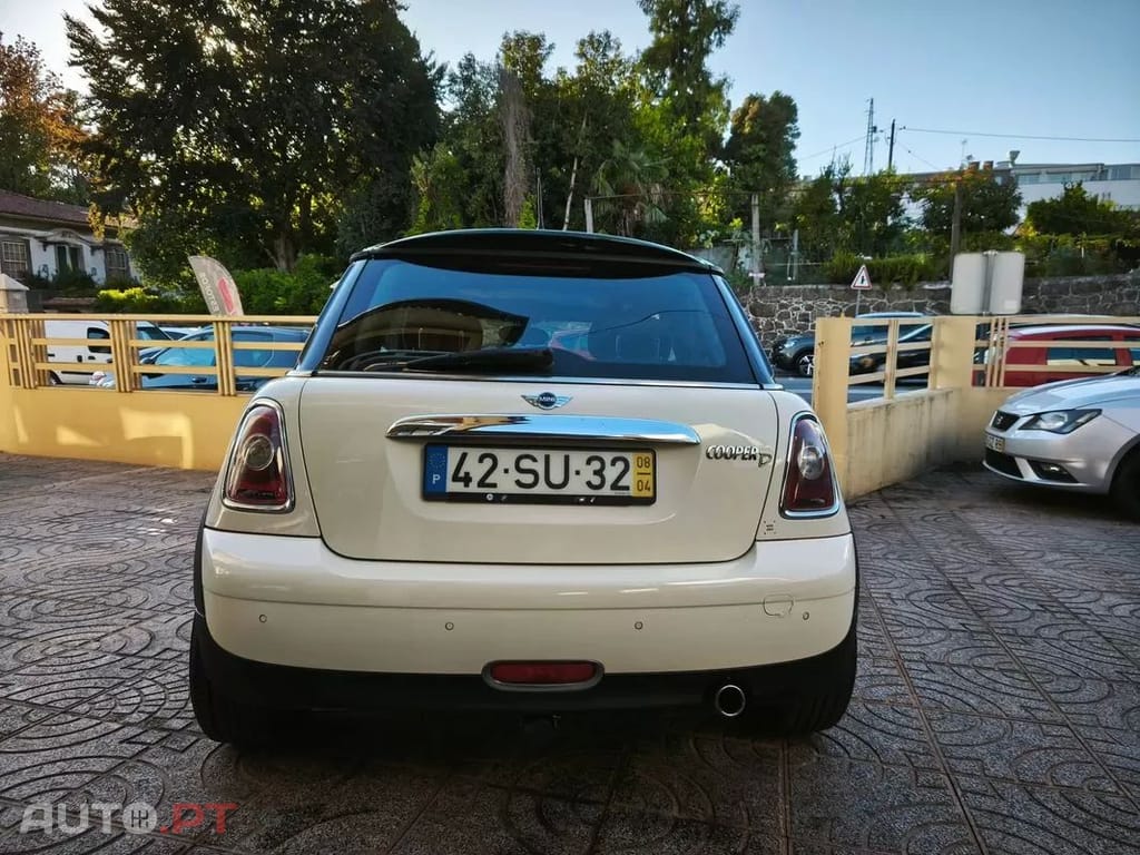 MINI Cooper Cooper D