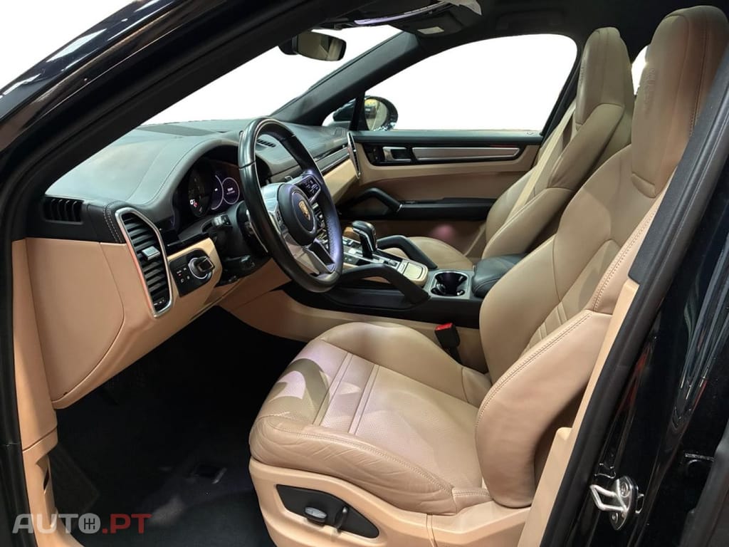 Porsche Cayenne E-Hybrid Tiptronic Platinum Edition