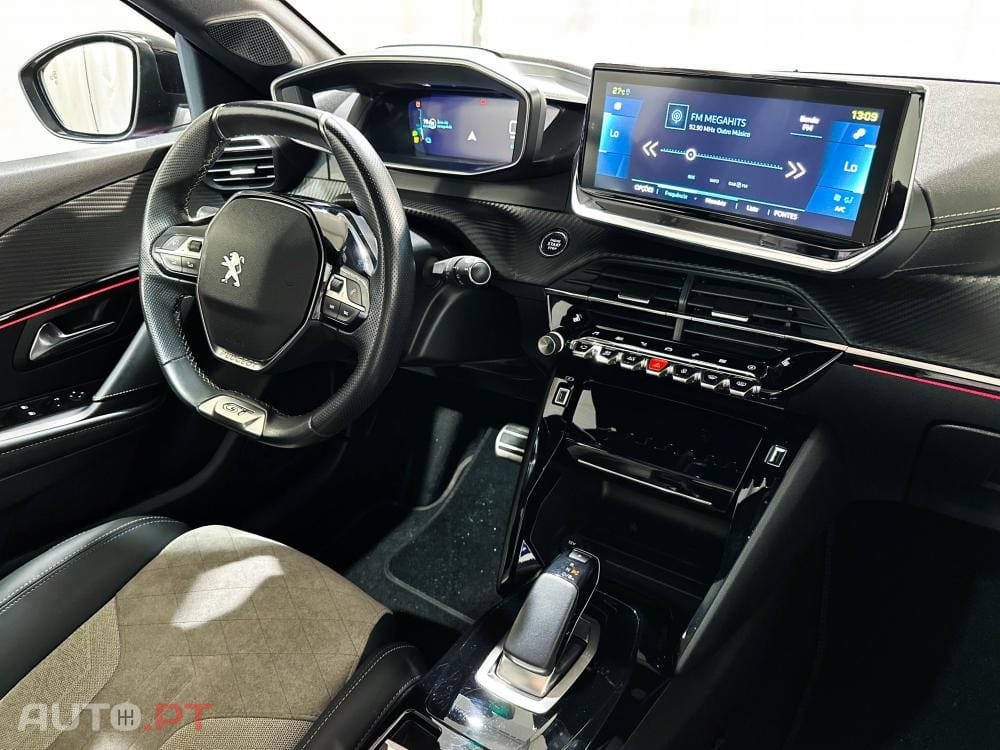 Peugeot E-208 50 kWh GT Pack