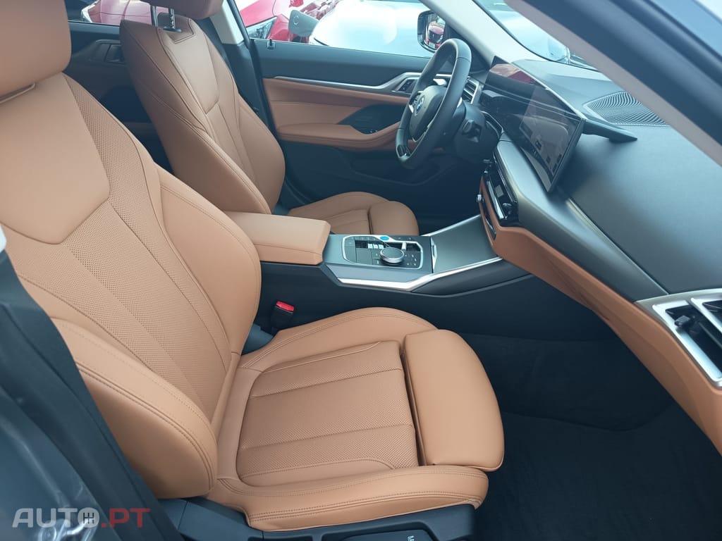 BMW i4 eDrive35