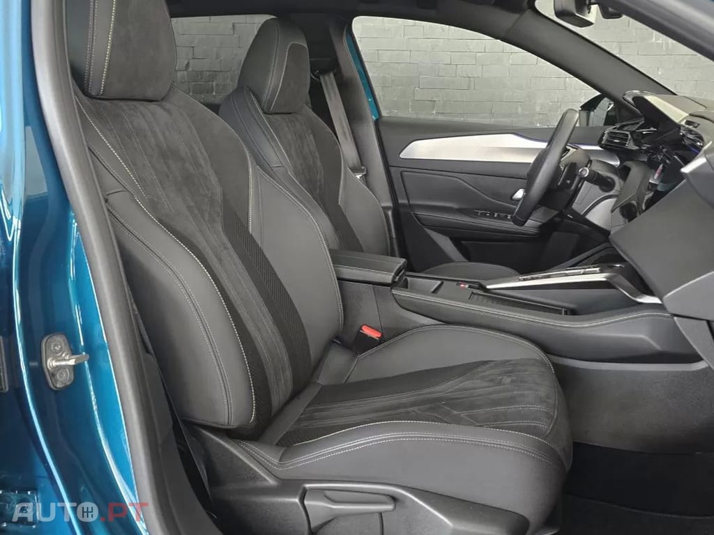 Peugeot 408 1.6 Hybrid GT e-EAT8