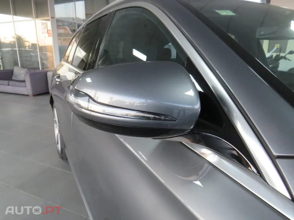 Mercedes-Benz E 300 de AMG Line