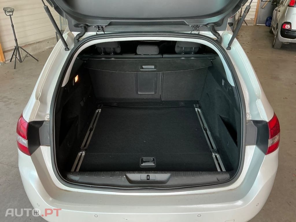 Peugeot 308 SW 1.2 PureTech Allure