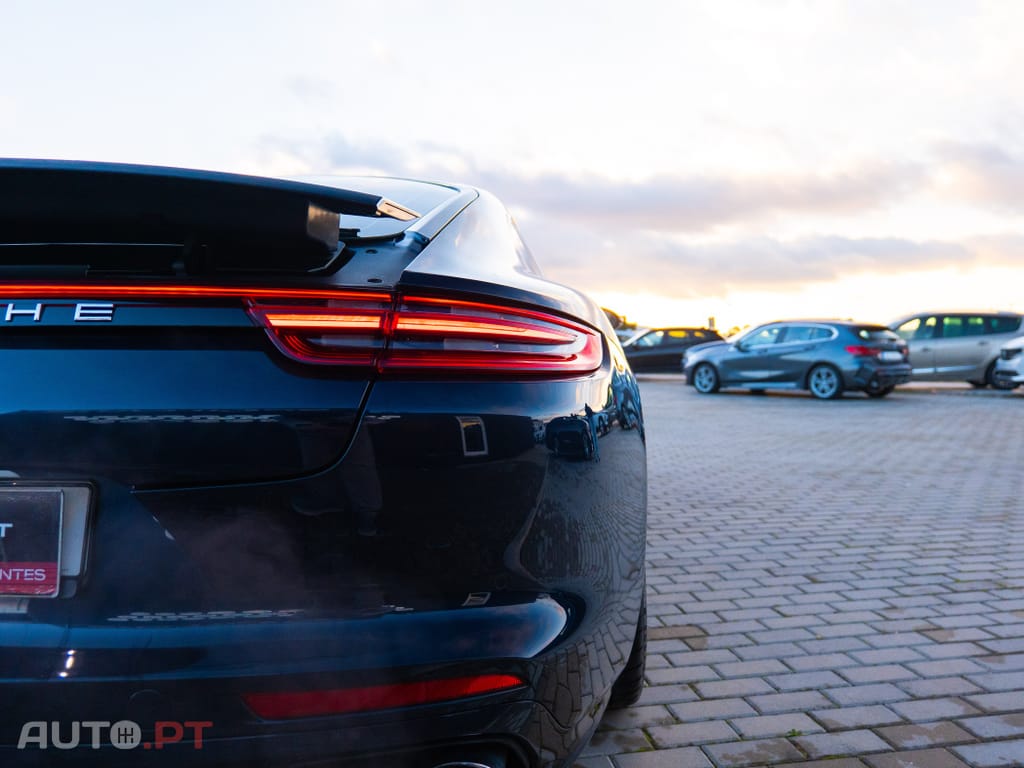 Porsche Panamera 4 Executive