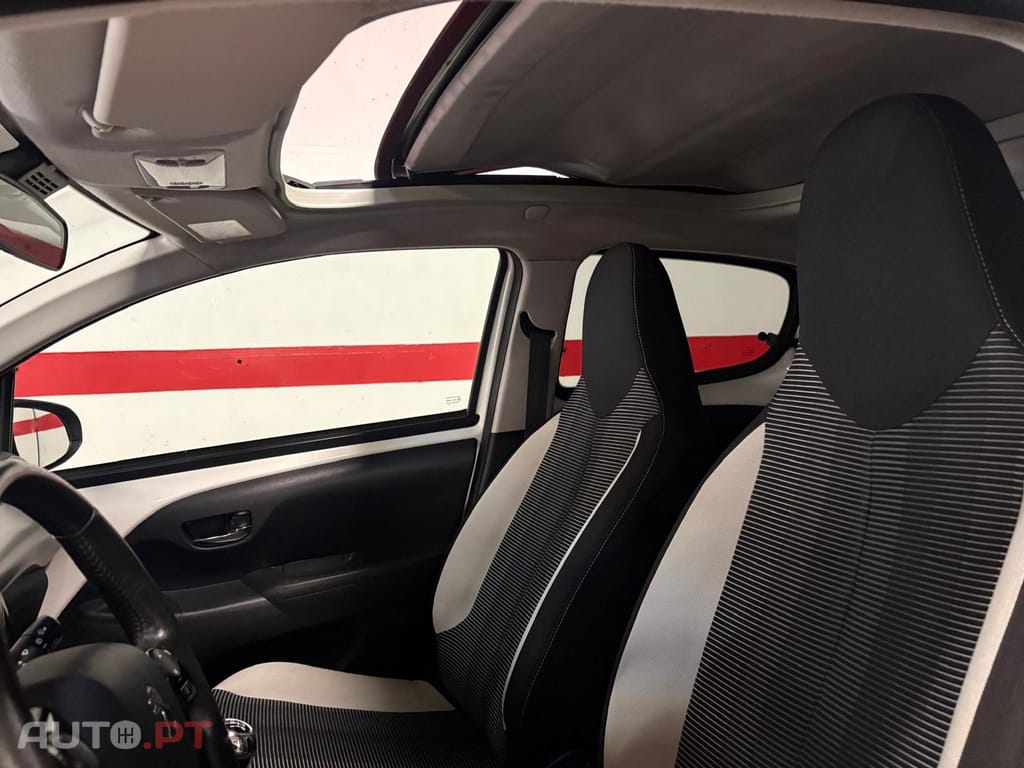 Peugeot 108 Top! 1.2 VTi Allure + ADML