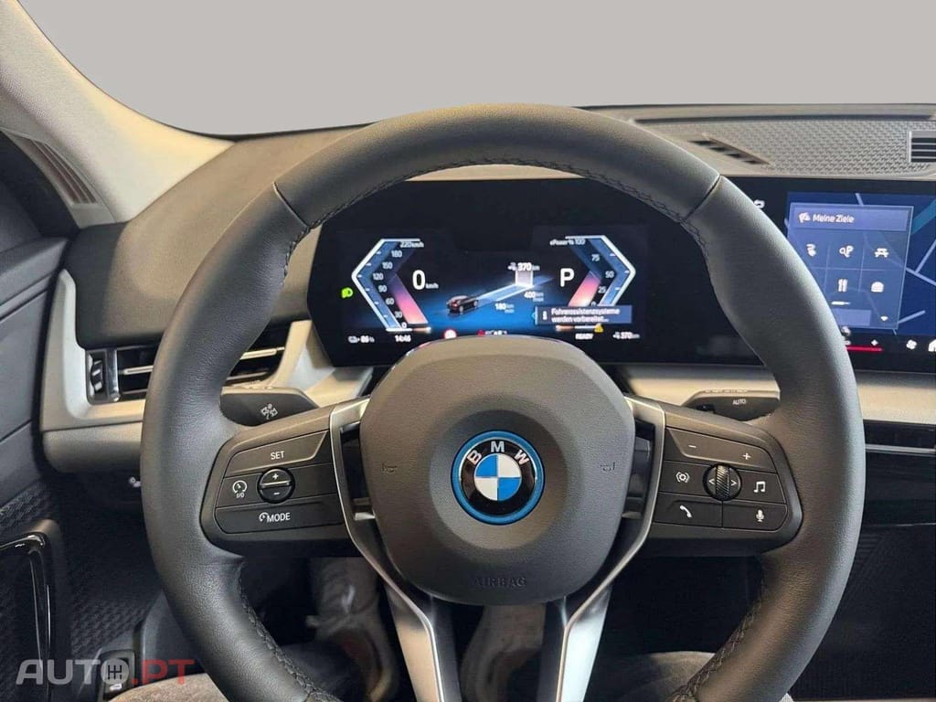 BMW iX2 eDrive20 