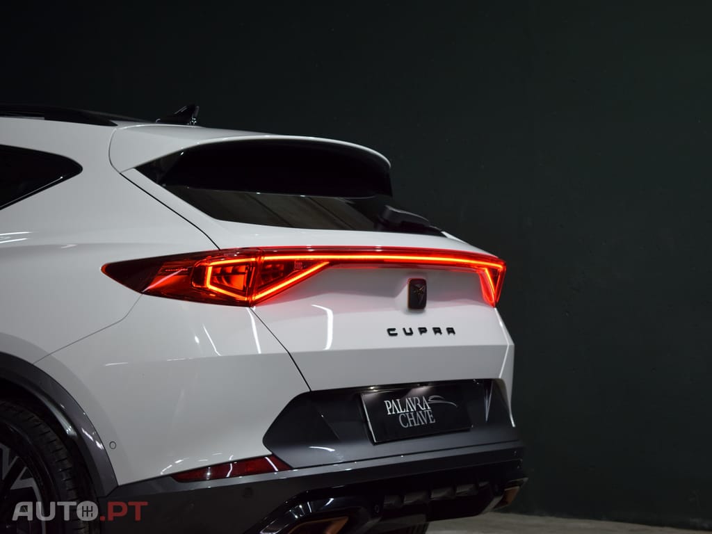 Cupra Formentor 1.4 Hybrid -Teto Panoramico e de abrir