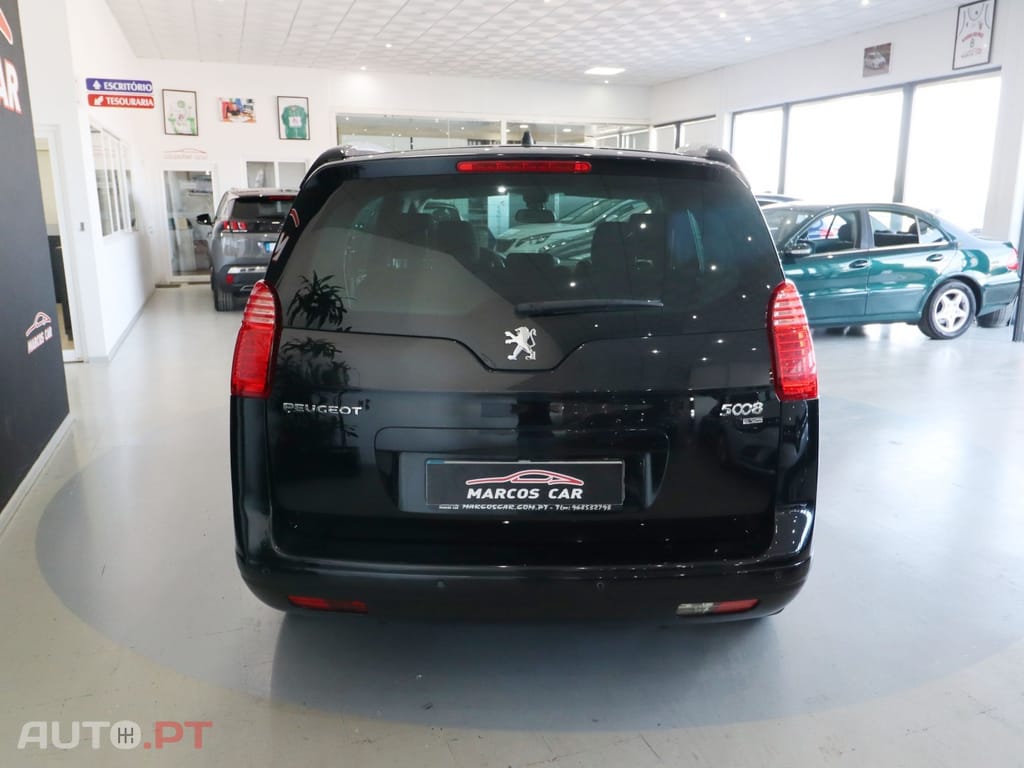 Peugeot 5008 1.6 E-HDi 7L Active 2-Tronic