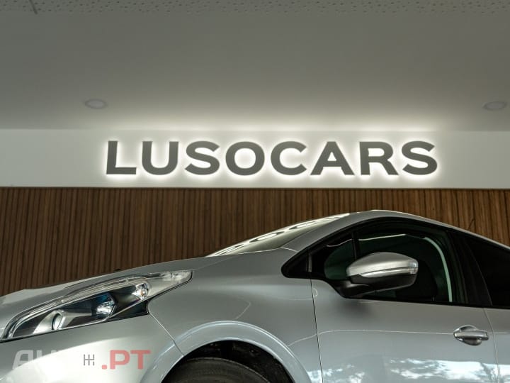 Peugeot 208 1.6 BlueHDi Style