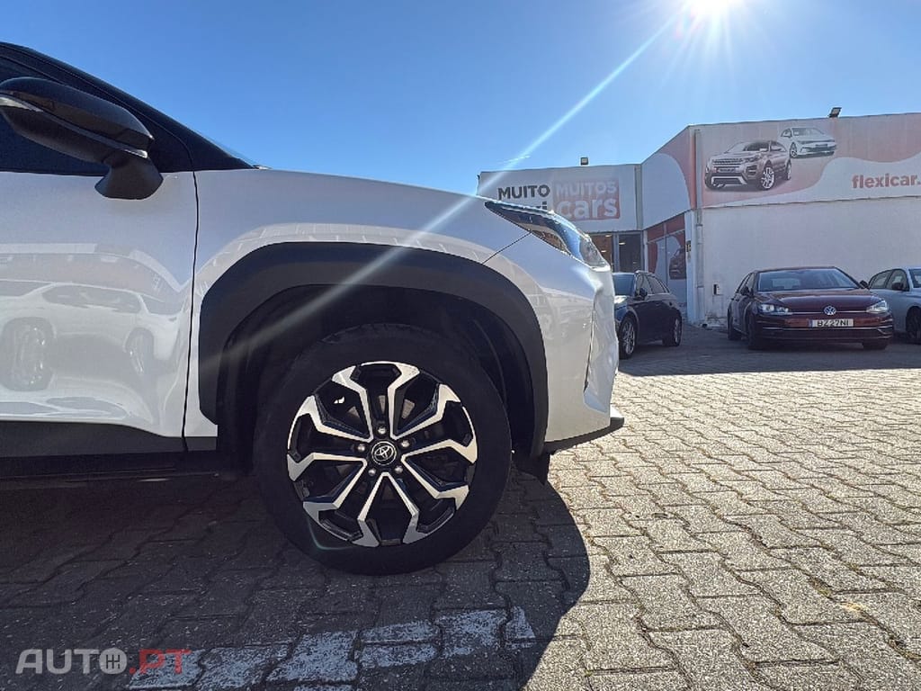 Toyota Yaris Cross 1.5 HDF Square Collection AWD