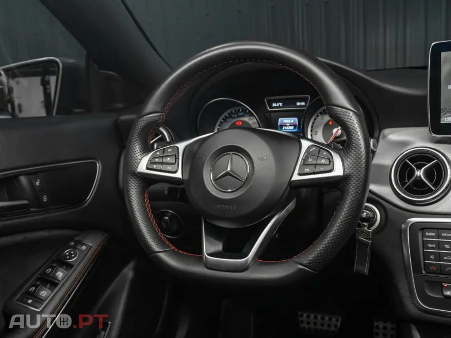 Mercedes-Benz CLA 220 d Shooting Brake AMG Line Aut.