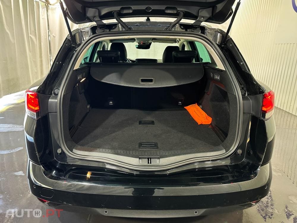 Renault Mégane TCe 140 GPF EDC TECHNO