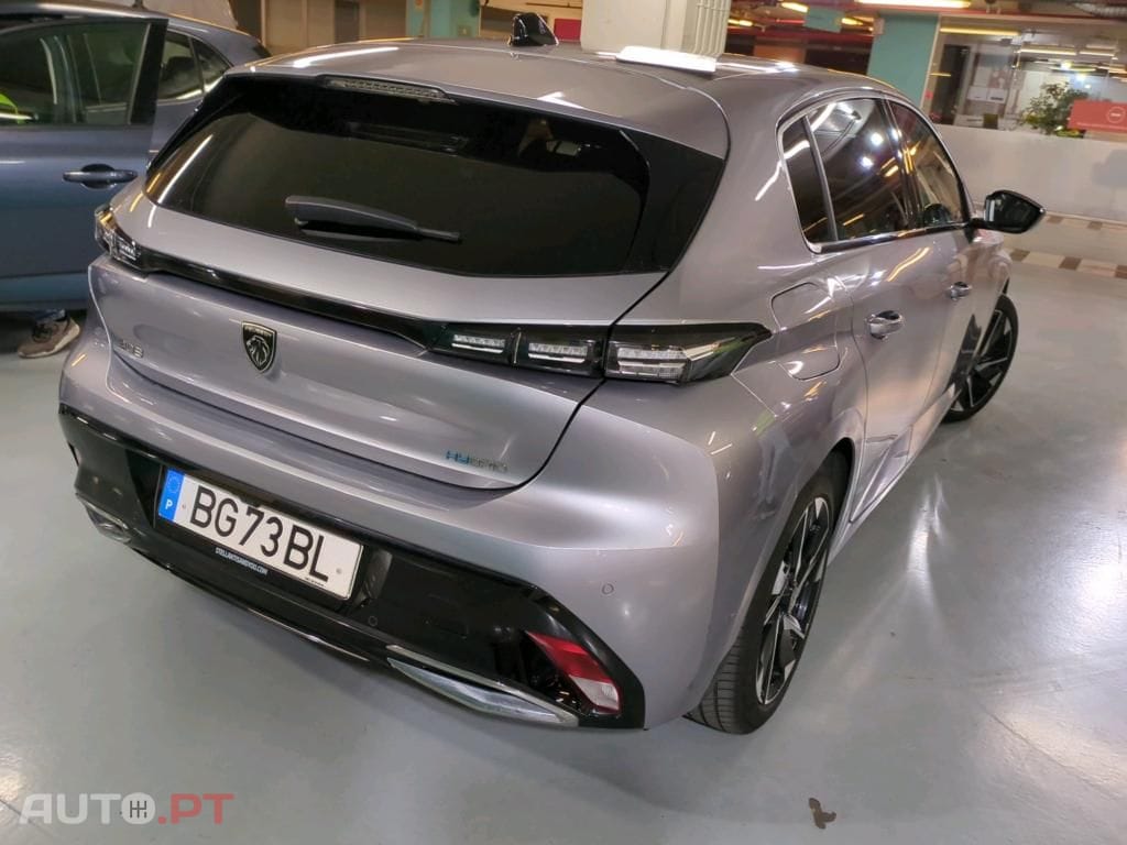 Peugeot 308 1.6 Hybrid Allure e-EAT8