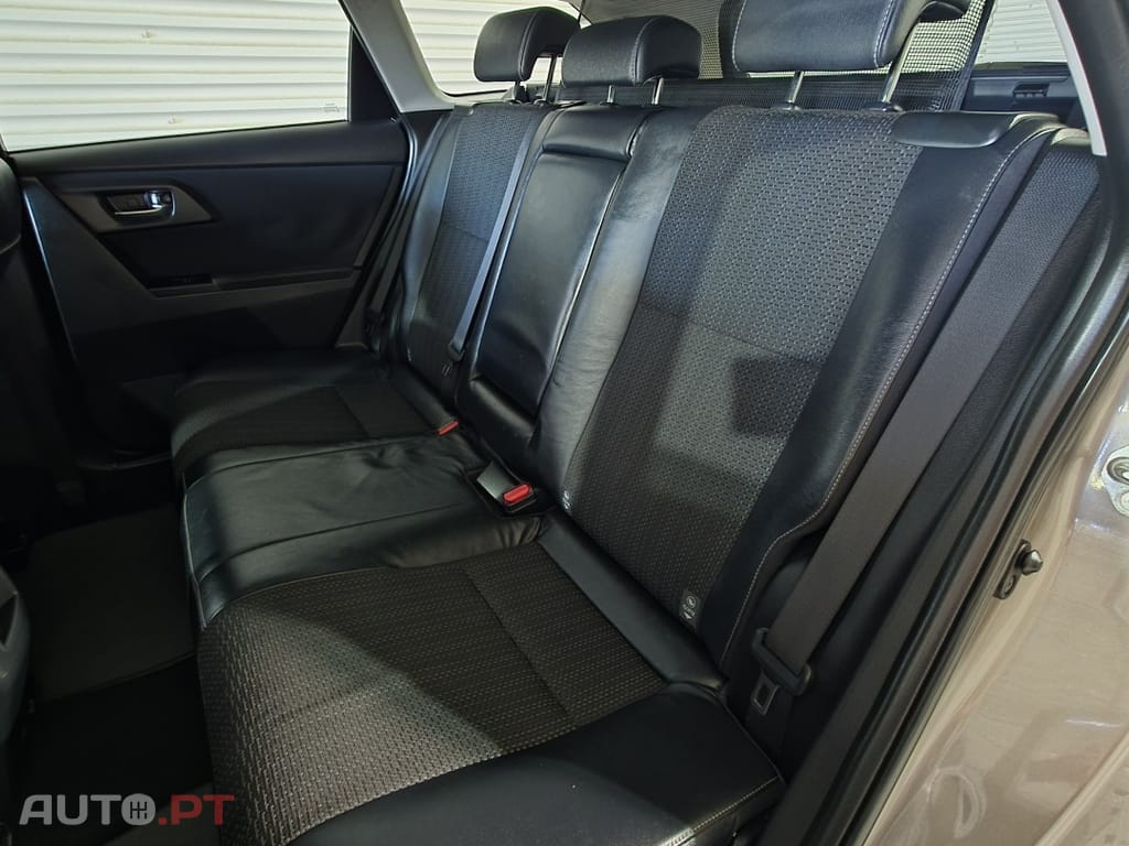 Toyota Auris Touring Sports 1.8 HSD Exclusive