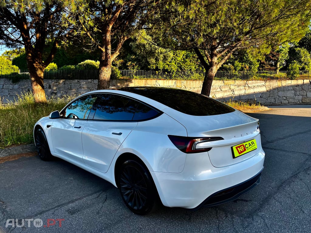 Tesla Model 3 Range Plus RWD
