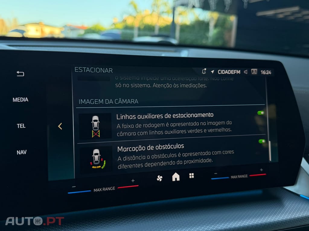 BMW iX2 eDrive20 Pack Desportivo M Pro