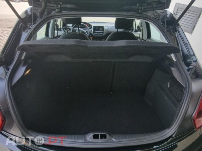 Peugeot 208 1.6 BlueHDi Style