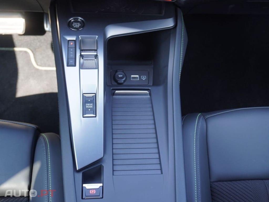 Peugeot 408 GT EAT8